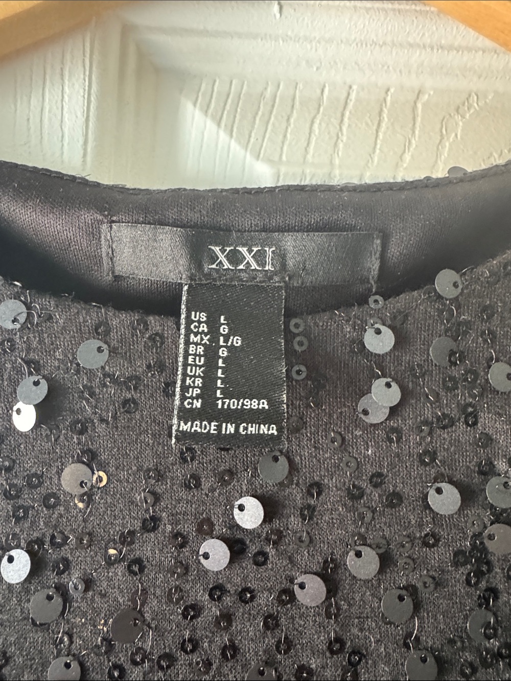 Vintage Forever 21 Black Sequin Crop Top - Picture 2 of 3